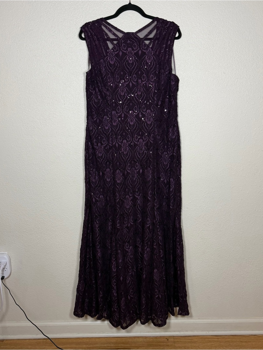 Women’s 16 Lace Overlay Lined Sequin Plum Purple Formal Gown Mesh Zip Wedding